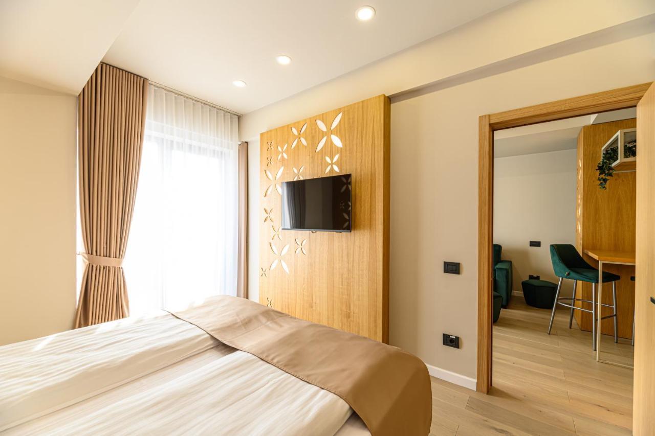 Hotel Dukat Gura Humorului Kültér fotó
