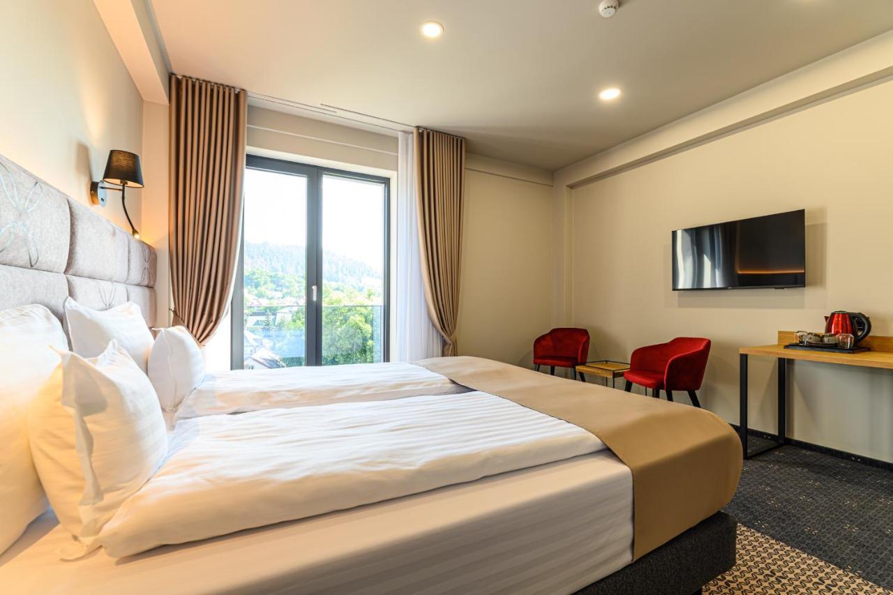 Hotel Dukat Gura Humorului Kültér fotó