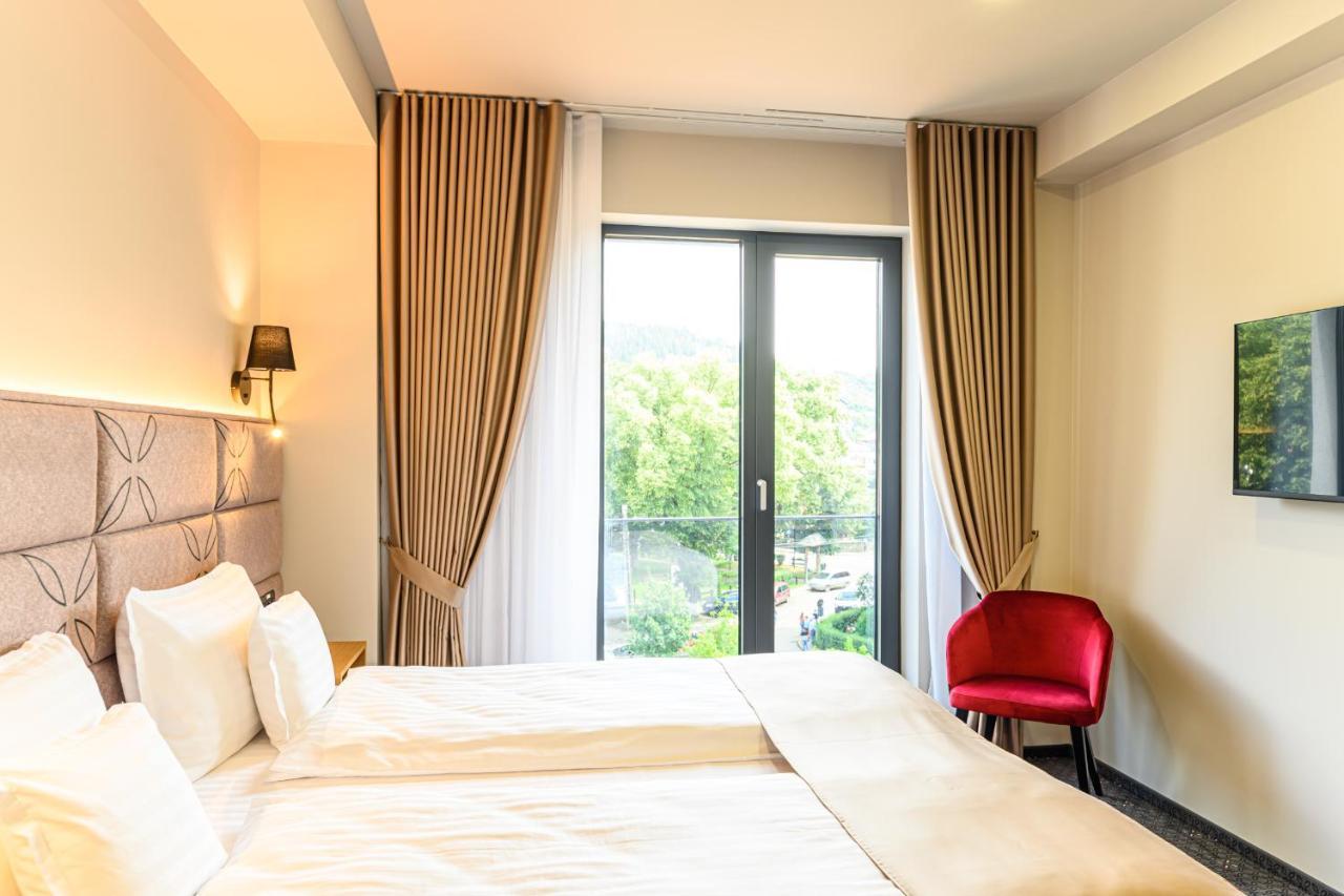 Hotel Dukat Gura Humorului Kültér fotó